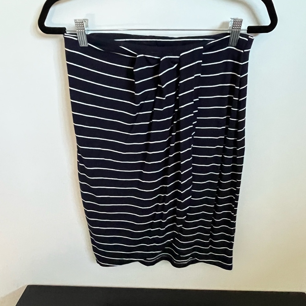 Dynamite pencil skirt with waist detail.